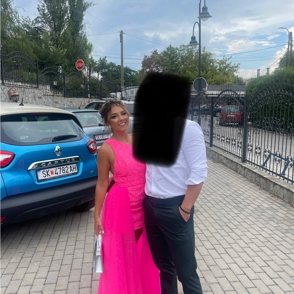 Hot pink prom dress with detachable train - Picture 3 of 6